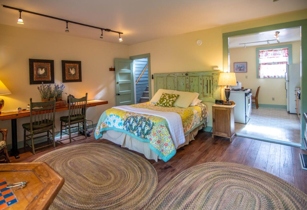 Clementine'S Guest House & Vacation Rentals Astoria Exteriér fotografie