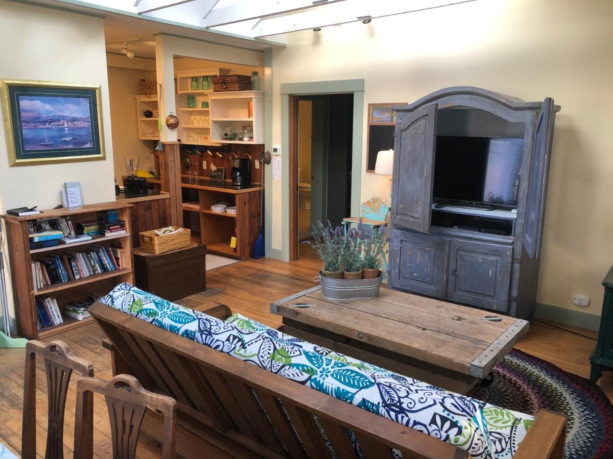 Clementine'S Guest House & Vacation Rentals Astoria Exteriér fotografie