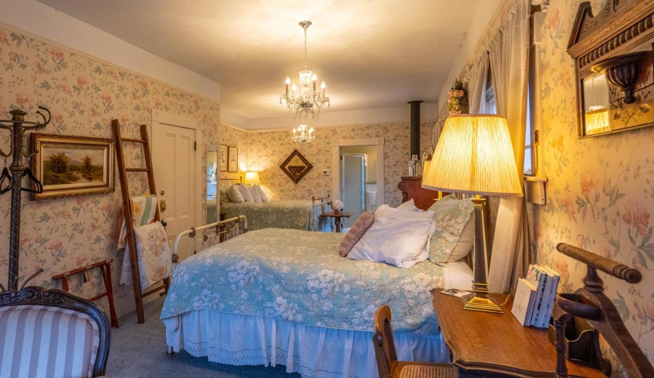 Clementine'S Guest House & Vacation Rentals Astoria Exteriér fotografie