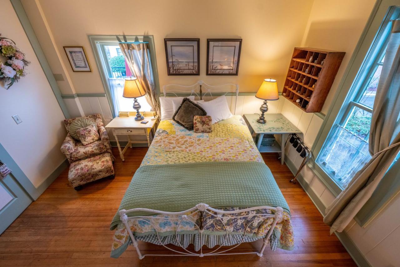 Clementine'S Guest House & Vacation Rentals Astoria Exteriér fotografie