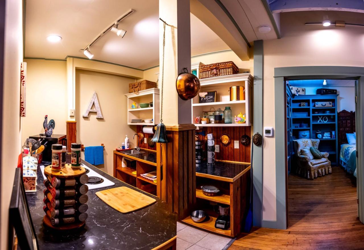 Clementine'S Guest House & Vacation Rentals Astoria Exteriér fotografie
