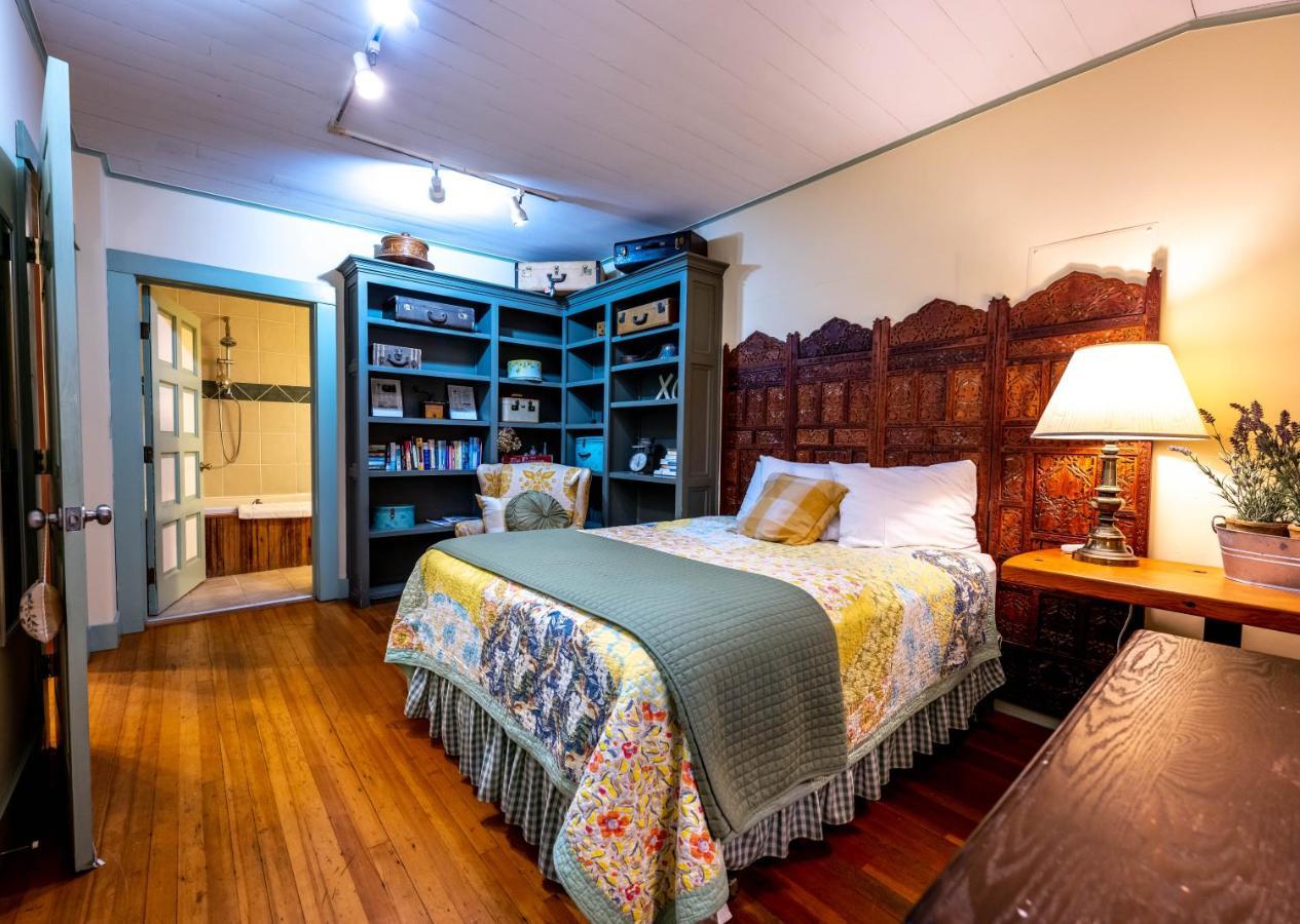 Clementine'S Guest House & Vacation Rentals Astoria Exteriér fotografie