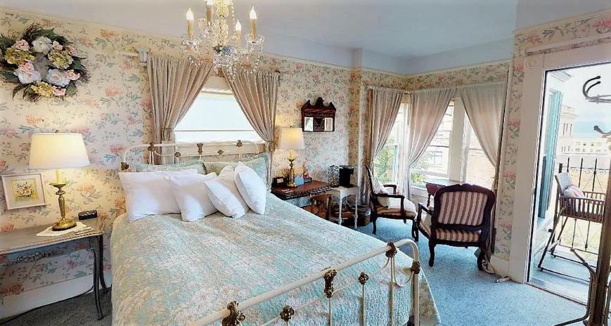 Clementine'S Guest House & Vacation Rentals Astoria Exteriér fotografie